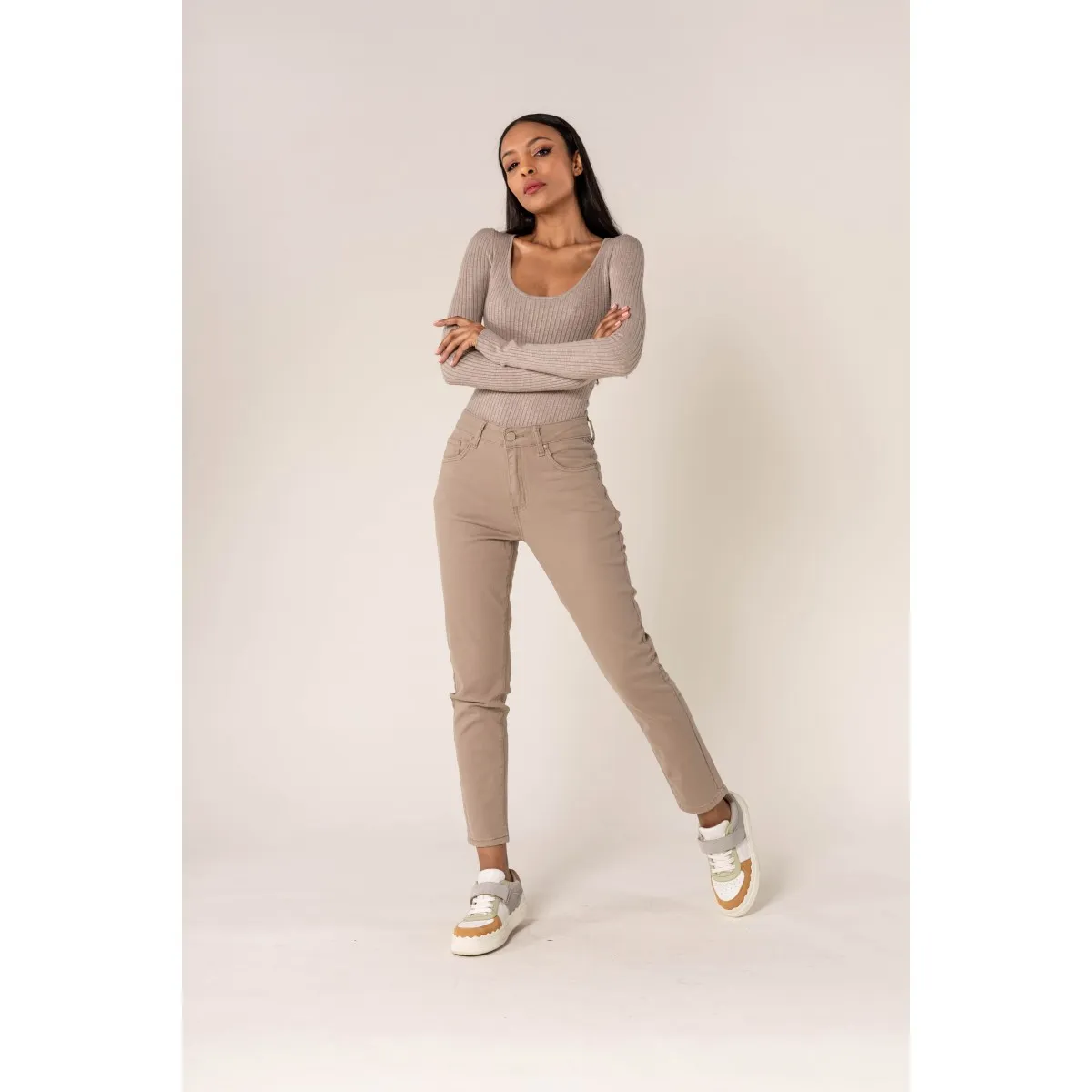 Pantalon classique stretch beige femme - Matière noble 29,90€