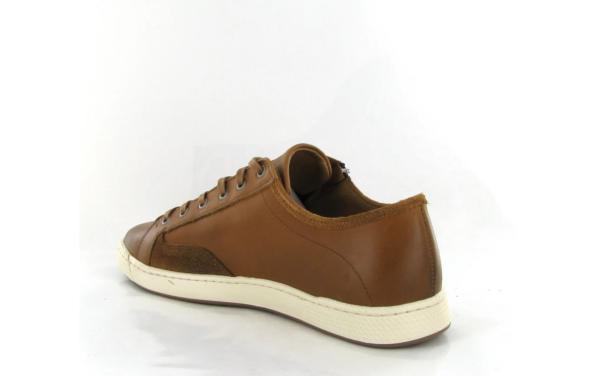 Pataugas tennis jay marron