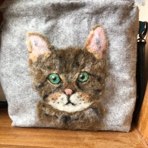 Sac feutrine chat