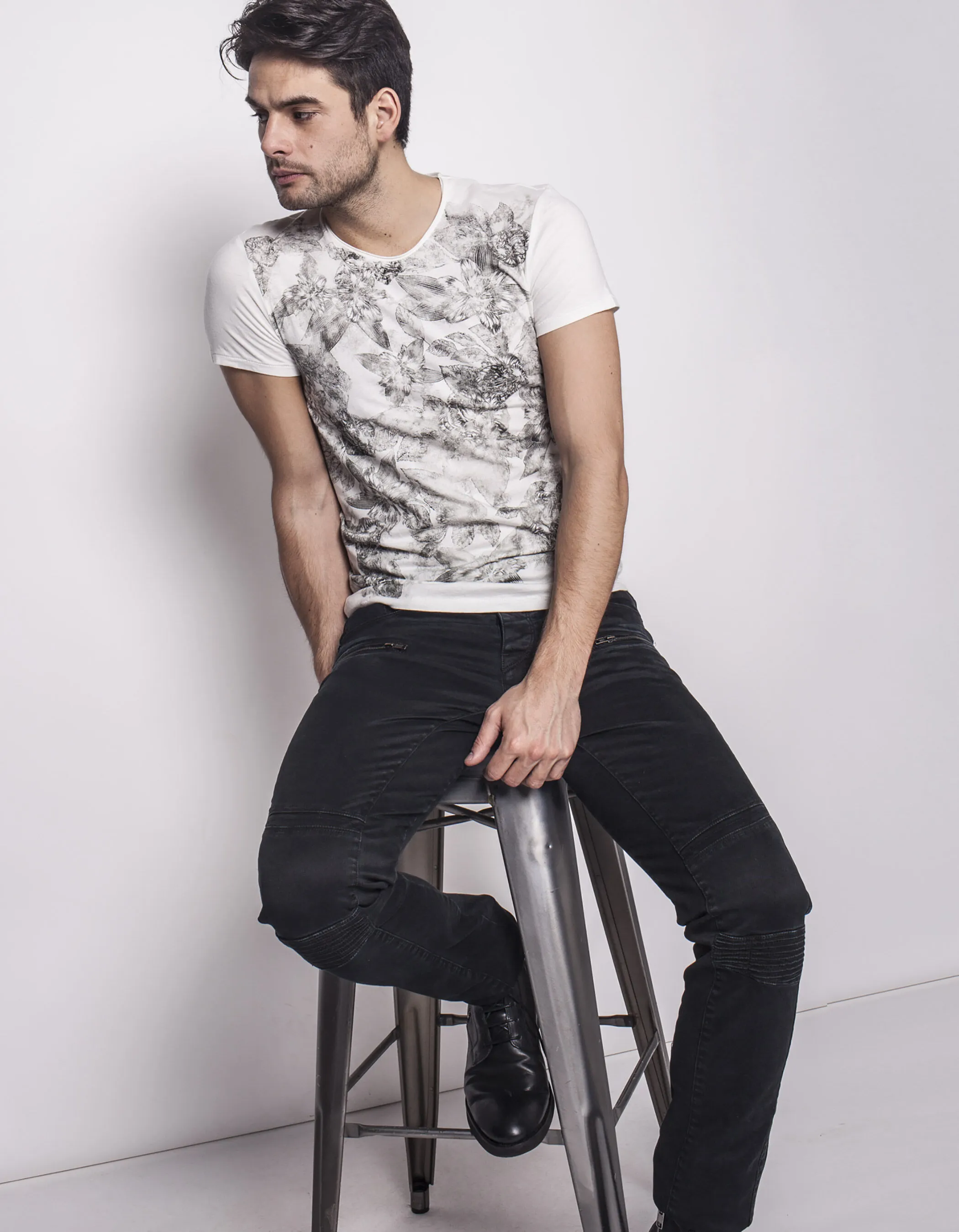 Tee-shirt fleurs homme