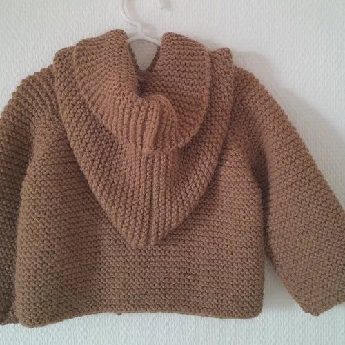 Veste bébé 12 mois , laine 30% alpaga 70% crylique,tricoté à la main
